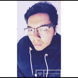 Meet your Posher, Hector andres